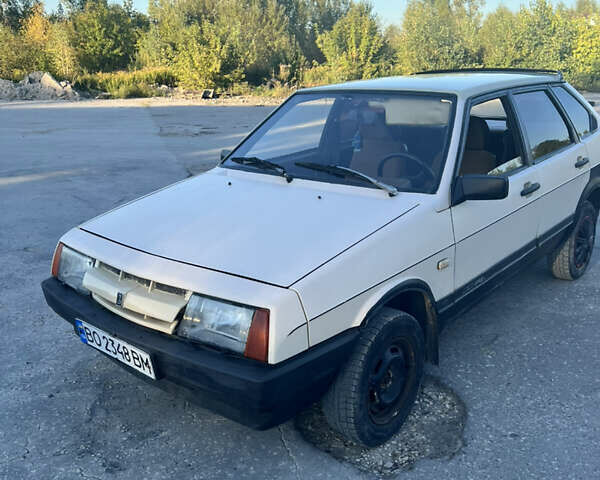 Бежевый ВАЗ 2109, объемом двигателя 1.29 л и пробегом 200 тыс. км за 899 $, фото 2 на Automoto.ua