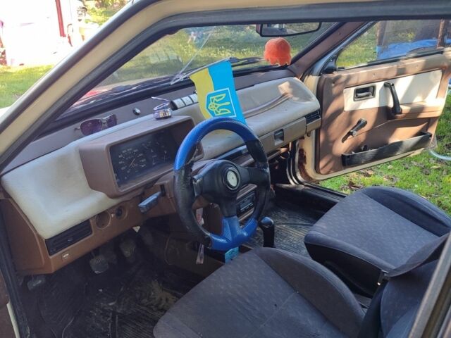 Бежевий ВАЗ 2109, об'ємом двигуна 0 л та пробігом 100 тис. км за 700 $, фото 5 на Automoto.ua