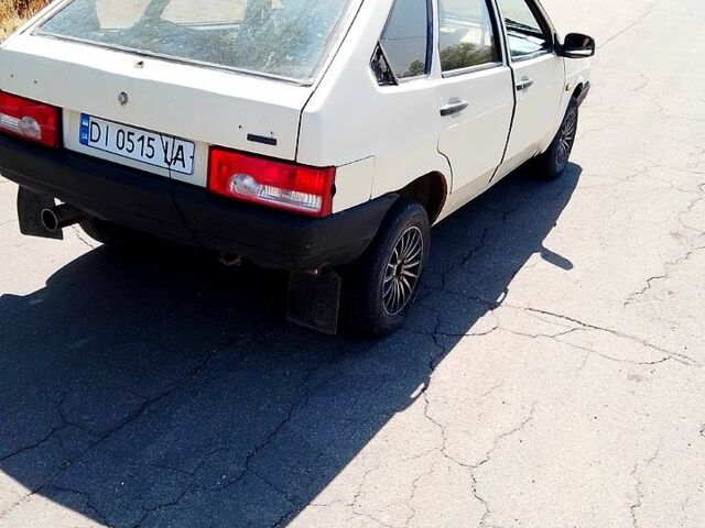 Бежевый ВАЗ 2109, объемом двигателя 1.3 л и пробегом 250 тыс. км за 600 $, фото 3 на Automoto.ua