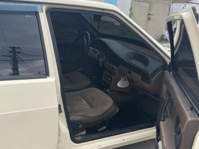 Бежевый ВАЗ 2109, объемом двигателя 1.3 л и пробегом 999 тыс. км за 1100 $, фото 7 на Automoto.ua