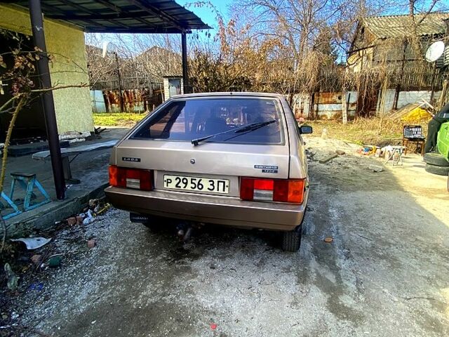 Бежевый ВАЗ 2109, объемом двигателя 1.3 л и пробегом 200 тыс. км за 1200 $, фото 2 на Automoto.ua