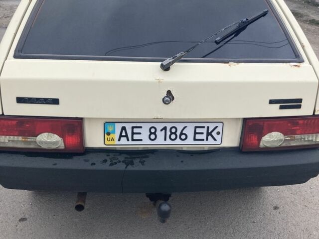 Бежевый ВАЗ 2109, объемом двигателя 1.3 л и пробегом 999 тыс. км за 1100 $, фото 5 на Automoto.ua