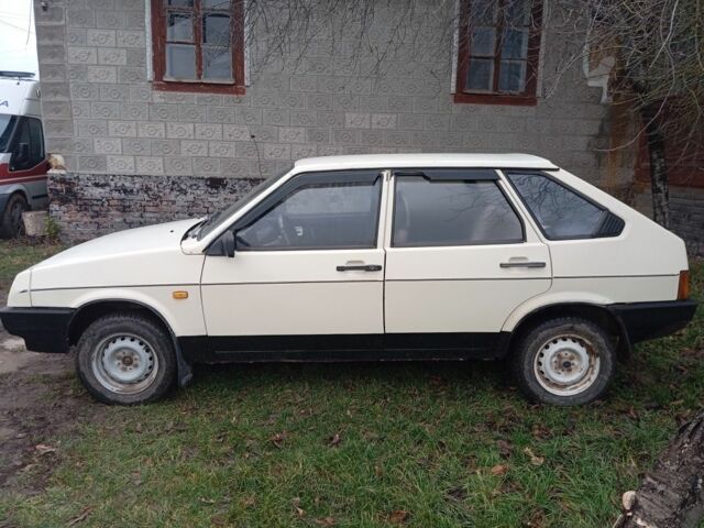 Бежевий ВАЗ 2109, об'ємом двигуна 1.5 л та пробігом 452 тис. км за 650 $, фото 2 на Automoto.ua