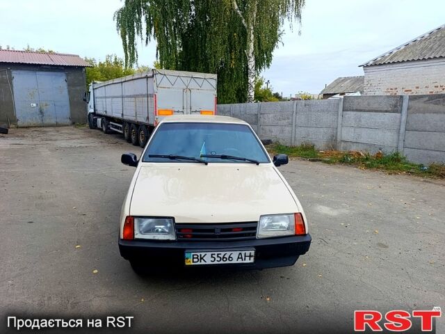 Бежевый ВАЗ 2109, объемом двигателя 1.3 л и пробегом 185 тыс. км за 950 $, фото 2 на Automoto.ua