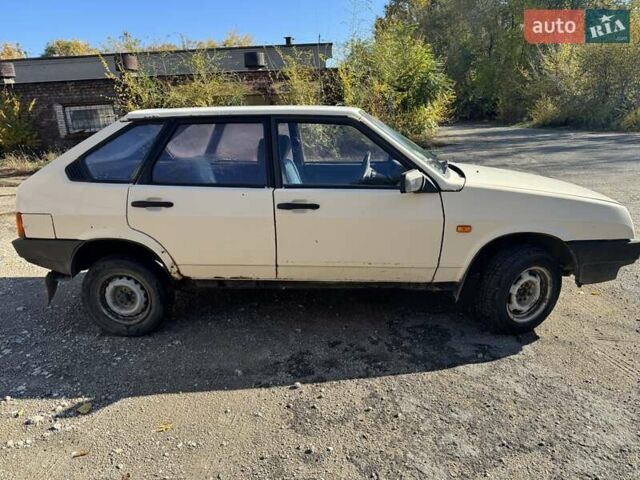 Бежевый ВАЗ 2109, объемом двигателя 1.5 л и пробегом 425 тыс. км за 1069 $, фото 3 на Automoto.ua