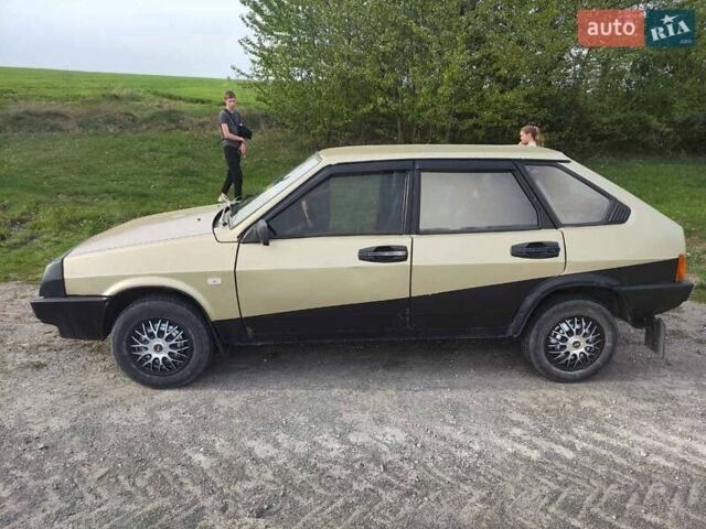 Бежевый ВАЗ 2109, объемом двигателя 1.5 л и пробегом 200 тыс. км за 900 $, фото 4 на Automoto.ua