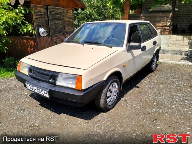 Бежевый ВАЗ 2109, объемом двигателя 1.3 л и пробегом 200 тыс. км за 1300 $, фото 2 на Automoto.ua