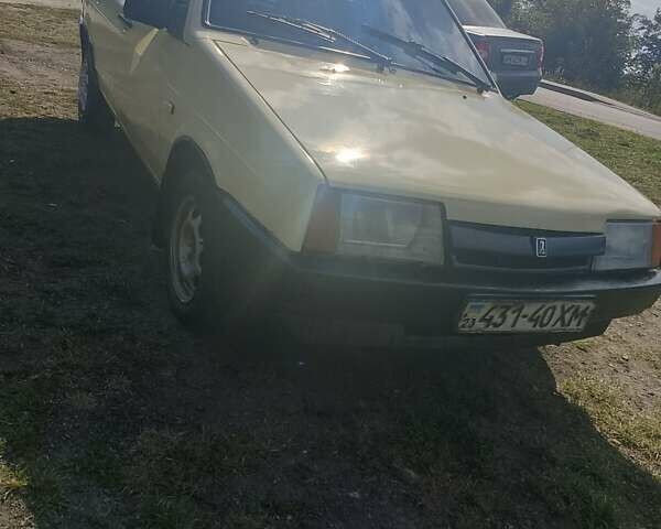 Бежевий ВАЗ 2109, об'ємом двигуна 1.5 л та пробігом 200 тис. км за 850 $, фото 2 на Automoto.ua