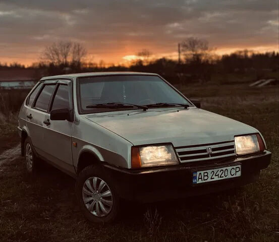 Бежевый ВАЗ 2109, объемом двигателя 1.5 л и пробегом 142 тыс. км за 1500 $, фото 2 на Automoto.ua