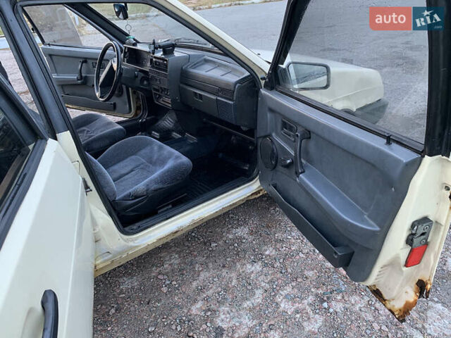 Бежевый ВАЗ 2109, объемом двигателя 1.3 л и пробегом 330 тыс. км за 830 $, фото 20 на Automoto.ua