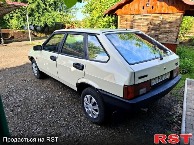 Бежевый ВАЗ 2109, объемом двигателя 1.3 л и пробегом 200 тыс. км за 1300 $, фото 3 на Automoto.ua