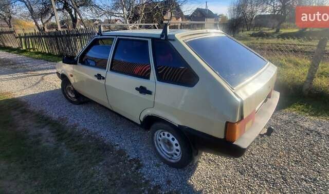 Бежевый ВАЗ 2109, объемом двигателя 1.5 л и пробегом 300 тыс. км за 900 $, фото 10 на Automoto.ua