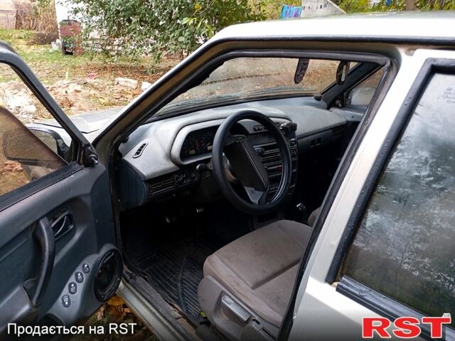 Бежевый ВАЗ 2109, объемом двигателя 1.5 л и пробегом 145 тыс. км за 950 $, фото 3 на Automoto.ua