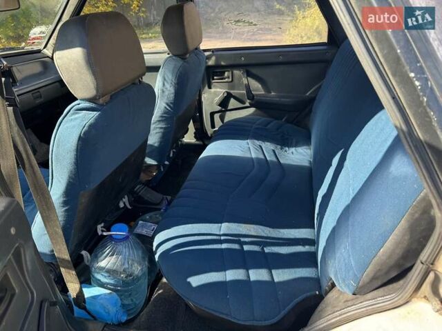 Бежевый ВАЗ 2109, объемом двигателя 1.5 л и пробегом 425 тыс. км за 1069 $, фото 6 на Automoto.ua