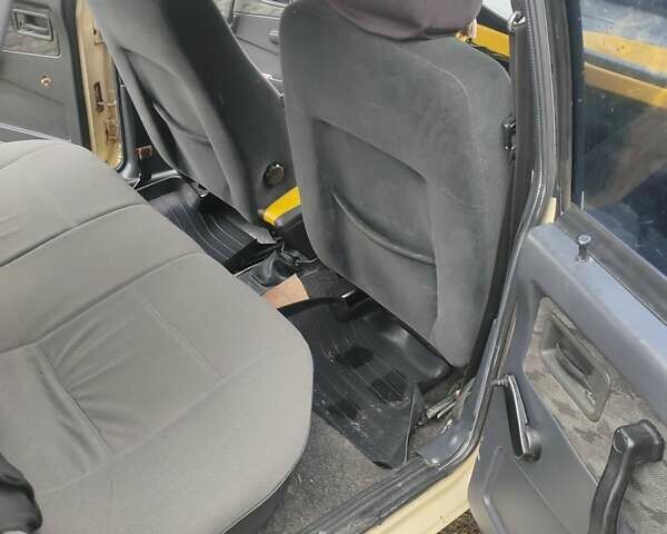 ВАЗ 2109 1990 в Тернополе на Automoto.ua Бежевый ВАЗ 2109, объемом двигателя 1.5 л и пробегом 250 тыс. км за 1500 $, фото 5 на Automoto.ua