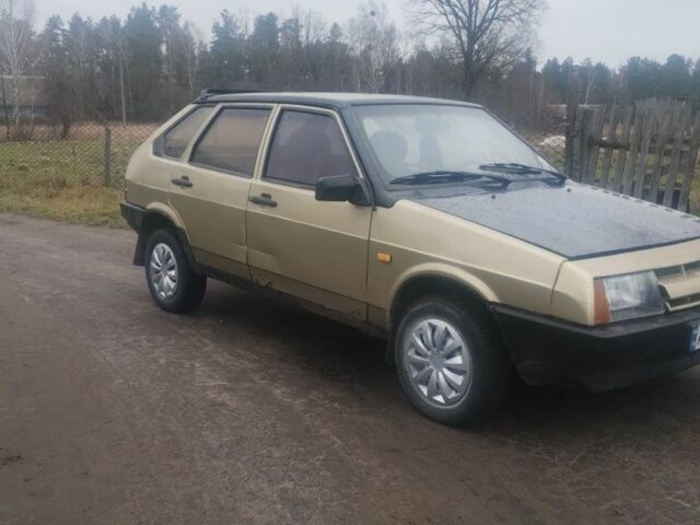 Бежевий ВАЗ 2109, об'ємом двигуна 1.6 л та пробігом 180 тис. км за 950 $, фото 1 на Automoto.ua