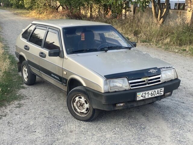 Бежевый ВАЗ 2109, объемом двигателя 0 л и пробегом 100 тыс. км за 713 $, фото 1 на Automoto.ua