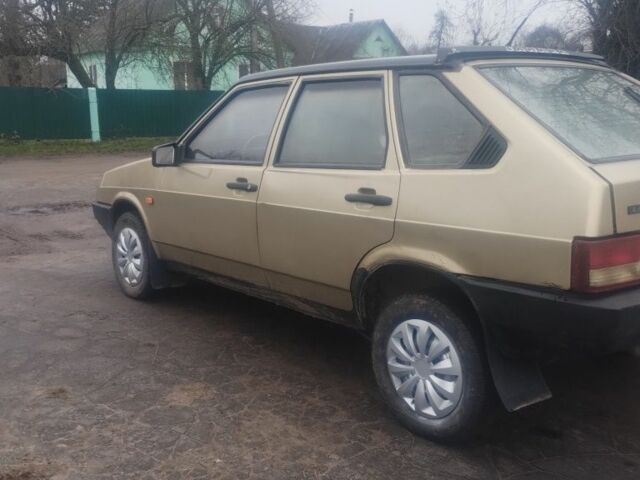 Бежевий ВАЗ 2109, об'ємом двигуна 1.6 л та пробігом 180 тис. км за 950 $, фото 4 на Automoto.ua