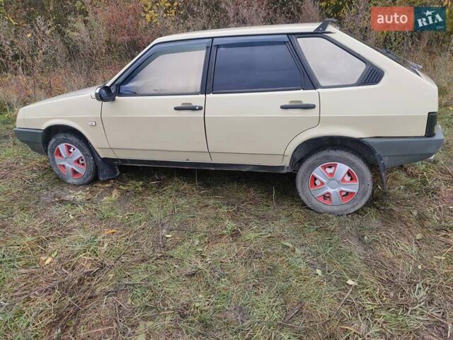 ВАЗ 2109 1990 в Тернополе на Automoto.ua Бежевый ВАЗ 2109, объемом двигателя 1.5 л и пробегом 250 тыс. км за 1500 $, фото 2 на Automoto.ua