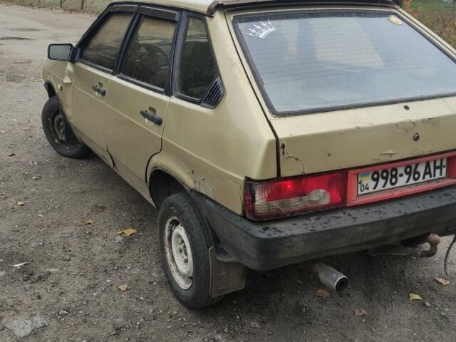 Бежевый ВАЗ 2109, объемом двигателя 1.5 л и пробегом 17 тыс. км за 408 $, фото 2 на Automoto.ua