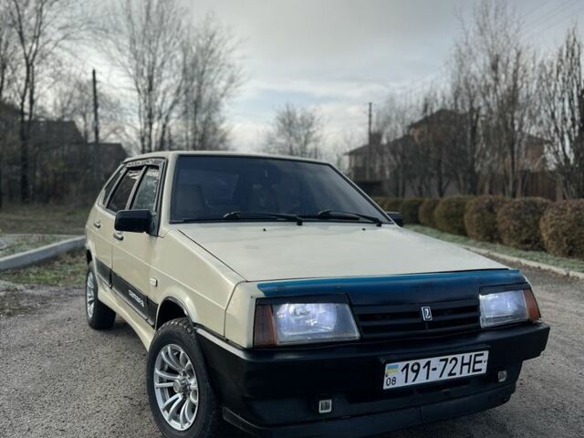 Бежевий ВАЗ 2109, об'ємом двигуна 1.3 л та пробігом 219 тис. км за 850 $, фото 1 на Automoto.ua