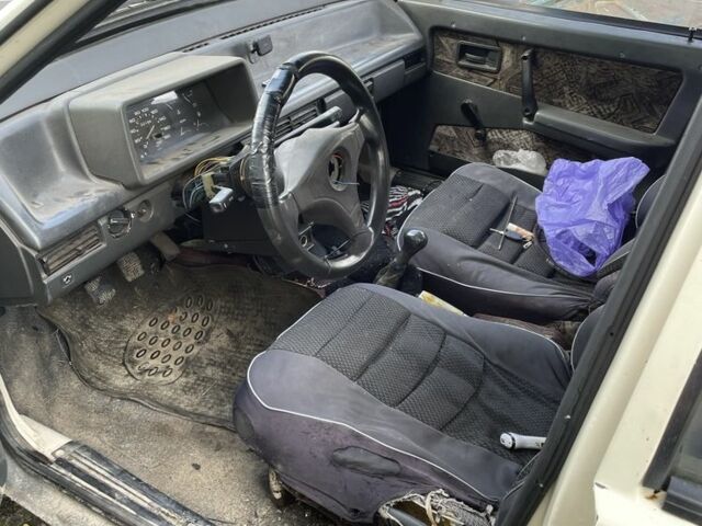 Бежевий ВАЗ 2109, об'ємом двигуна 1.3 л та пробігом 123 тис. км за 400 $, фото 6 на Automoto.ua