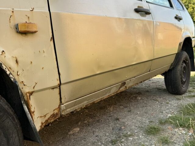 Бежевый ВАЗ 2109, объемом двигателя 1.5 л и пробегом 300 тыс. км за 350 $, фото 5 на Automoto.ua