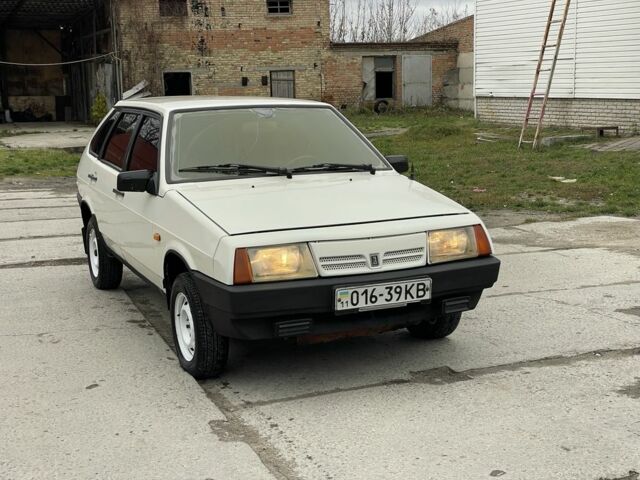 Бежевый ВАЗ 2109, объемом двигателя 1.5 л и пробегом 91 тыс. км за 1350 $, фото 4 на Automoto.ua