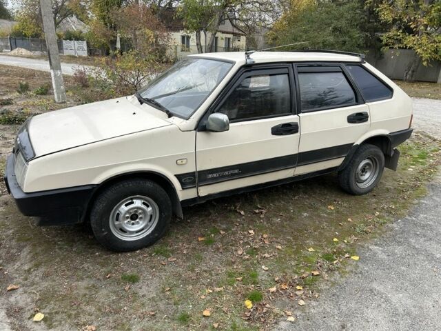 Бежевый ВАЗ 2109, объемом двигателя 0 л и пробегом 250 тыс. км за 800 $, фото 2 на Automoto.ua