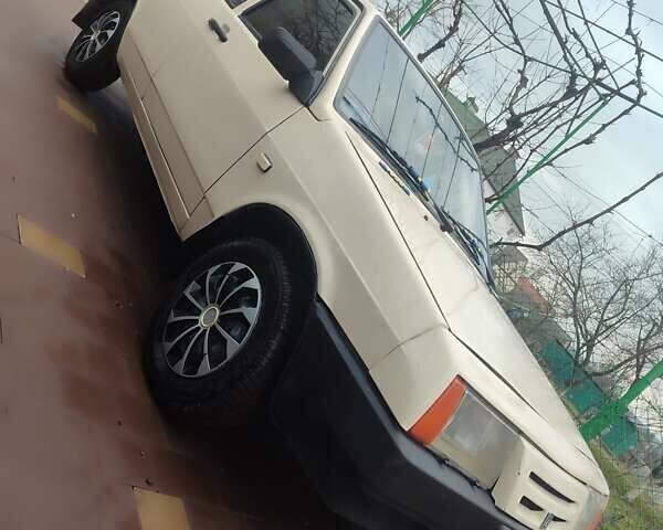 Бежевий ВАЗ 2109, об'ємом двигуна 1.3 л та пробігом 316 тис. км за 1250 $, фото 4 на Automoto.ua