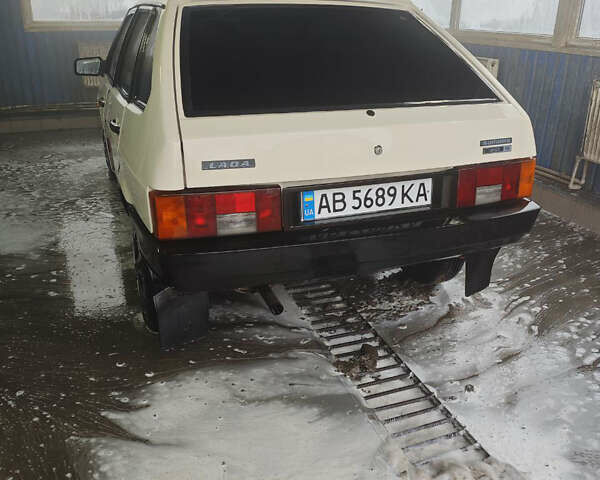 Бежевый ВАЗ 2109, объемом двигателя 1.3 л и пробегом 230 тыс. км за 1300 $, фото 2 на Automoto.ua