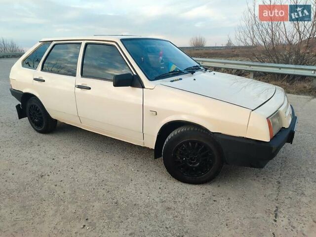Бежевый ВАЗ 2109, объемом двигателя 1.3 л и пробегом 312 тыс. км за 1250 $, фото 4 на Automoto.ua