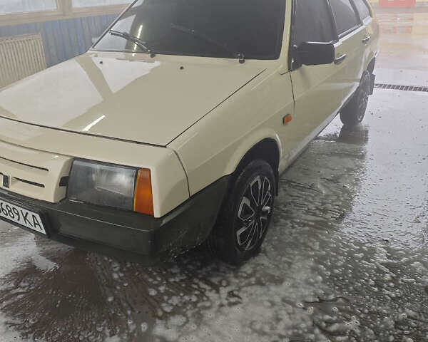 Бежевый ВАЗ 2109, объемом двигателя 1.3 л и пробегом 230 тыс. км за 1300 $, фото 1 на Automoto.ua