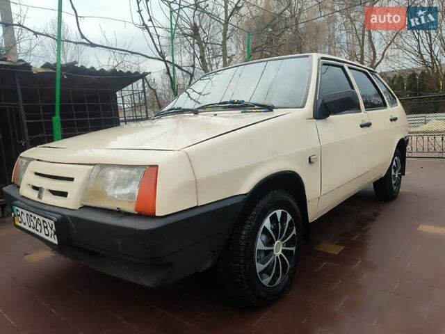 Бежевий ВАЗ 2109, об'ємом двигуна 1.3 л та пробігом 316 тис. км за 1250 $, фото 1 на Automoto.ua