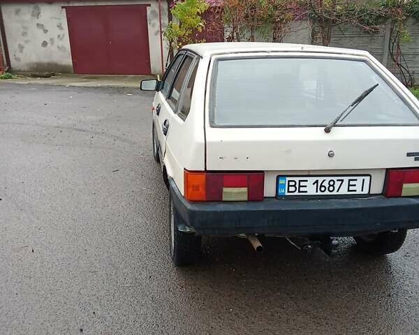 Бежевый ВАЗ 2109, объемом двигателя 1.5 л и пробегом 100 тыс. км за 850 $, фото 2 на Automoto.ua