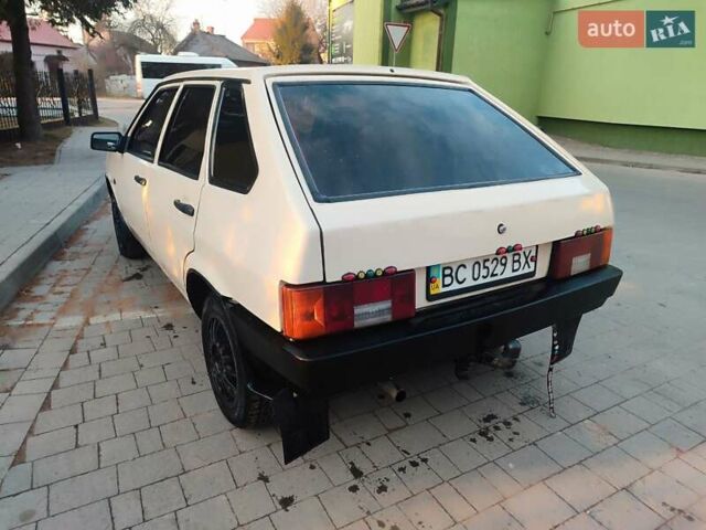 Бежевый ВАЗ 2109, объемом двигателя 1.3 л и пробегом 316 тыс. км за 1350 $, фото 5 на Automoto.ua