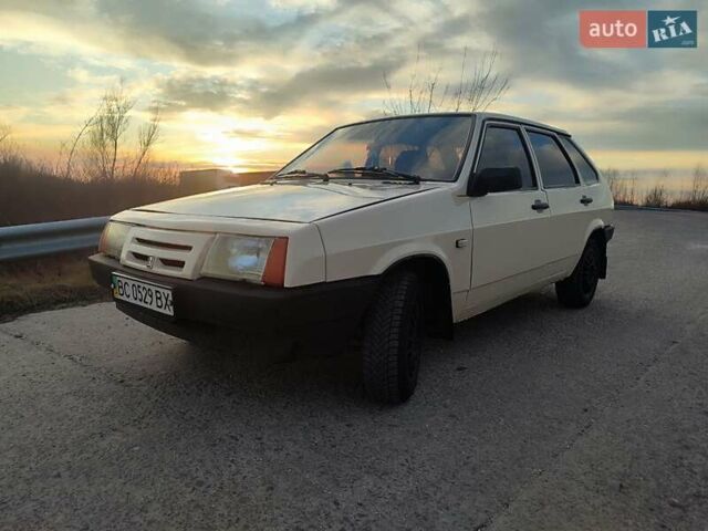 Бежевый ВАЗ 2109, объемом двигателя 1.3 л и пробегом 315 тыс. км за 1300 $, фото 10 на Automoto.ua