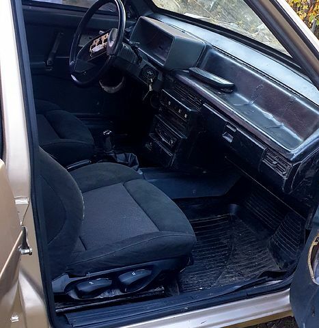 Бежевий ВАЗ 2109, об'ємом двигуна 1.5 л та пробігом 32 тис. км за 1100 $, фото 8 на Automoto.ua