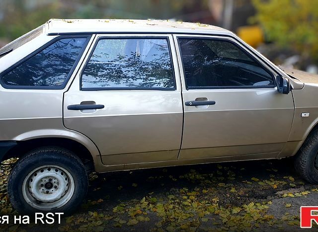Бежевий ВАЗ 2109, об'ємом двигуна 1.5 л та пробігом 32 тис. км за 1100 $, фото 2 на Automoto.ua