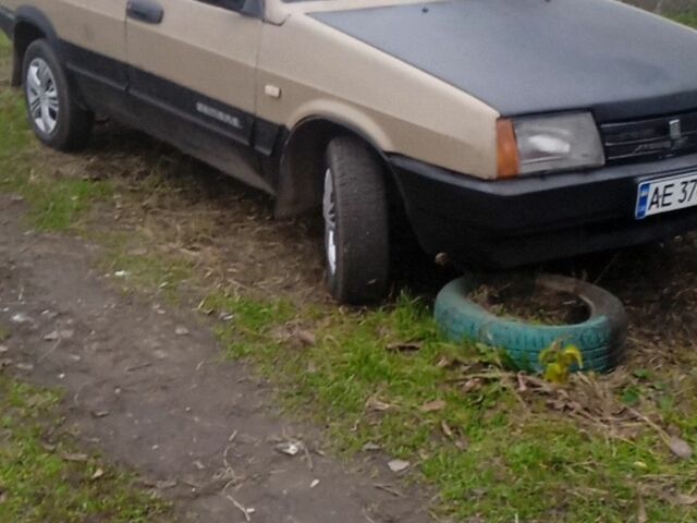 Бежевый ВАЗ 2109, объемом двигателя 1 л и пробегом 23 тыс. км за 592 $, фото 1 на Automoto.ua