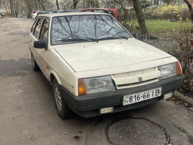 Бежевий ВАЗ 2109, об'ємом двигуна 1.1 л та пробігом 100 тис. км за 309 $, фото 2 на Automoto.ua