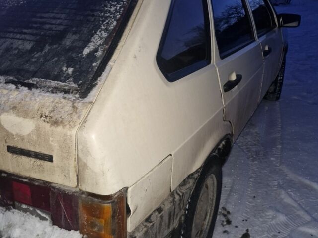 Бежевый ВАЗ 2109, объемом двигателя 1.5 л и пробегом 500 тыс. км за 900 $, фото 1 на Automoto.ua