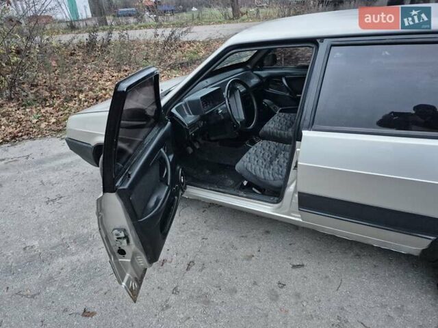 Бежевый ВАЗ 2109, объемом двигателя 1.5 л и пробегом 100 тыс. км за 1250 $, фото 4 на Automoto.ua