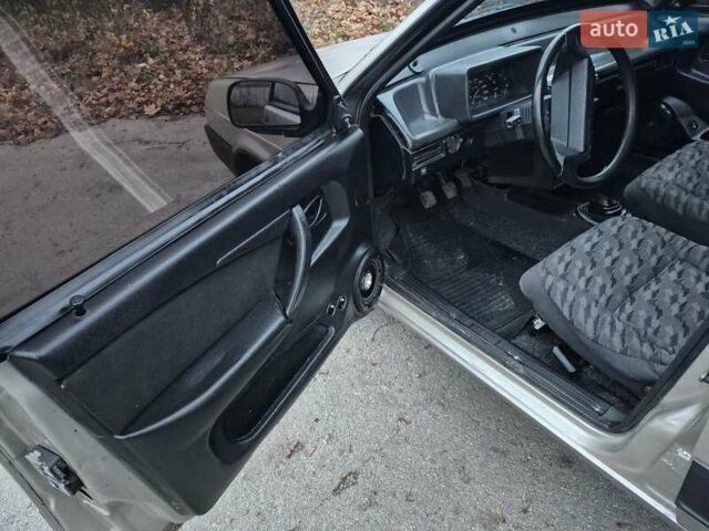 Бежевый ВАЗ 2109, объемом двигателя 1.5 л и пробегом 100 тыс. км за 1250 $, фото 5 на Automoto.ua