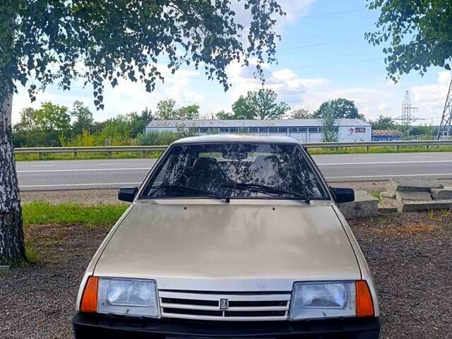 Бежевый ВАЗ 2109, объемом двигателя 1.5 л и пробегом 100 тыс. км за 1300 $, фото 2 на Automoto.ua