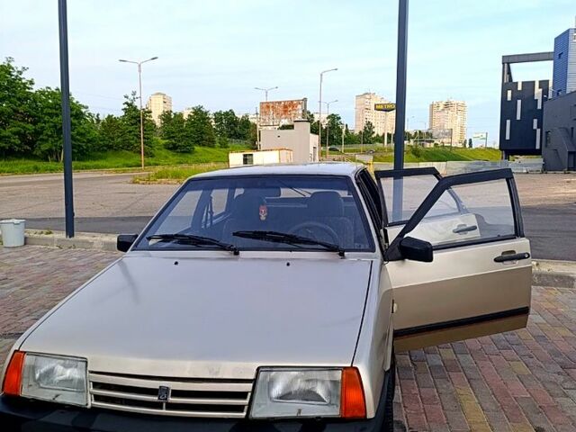 Бежевый ВАЗ 2109, объемом двигателя 1.5 л и пробегом 100 тыс. км за 1300 $, фото 4 на Automoto.ua