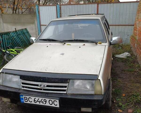 Бежевый ВАЗ 2109, объемом двигателя 1.5 л и пробегом 100 тыс. км за 1300 $, фото 2 на Automoto.ua