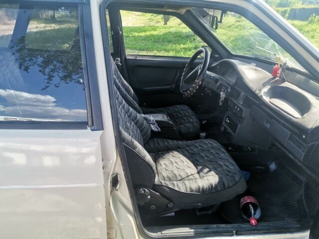 ВАЗ 2109 1999 в Христиновке на Automoto.ua Бежевый ВАЗ 2109, объемом двигателя 1.5 л и пробегом 2 тыс. км за 1200 $, фото 1 на Automoto.ua