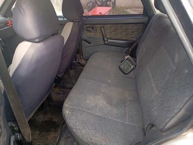 ВАЗ 2109 2001 у Львові на Automoto.ua Бежевий ВАЗ 2109, об'ємом двигуна 1.5 л та пробігом 130 тис. км за 357 $, фото 5 на Automoto.ua