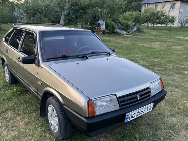 Бежевый ВАЗ 2109, объемом двигателя 1.5 л и пробегом 150 тыс. км за 1500 $, фото 4 на Automoto.ua